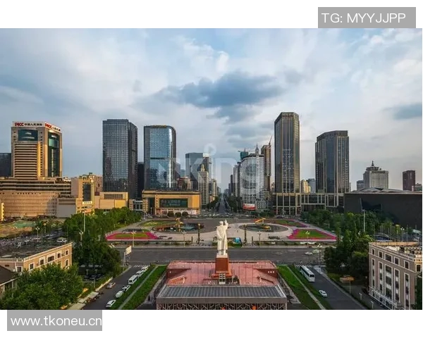 成都足球队在钻石联赛中的逆袭之旅与辉煌成就全景回顾