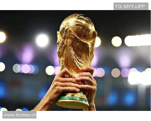 世界杯奖杯背后的传奇故事与历史象征揭秘 世界杯奖杯背后的传奇故事与历史象征揭秘