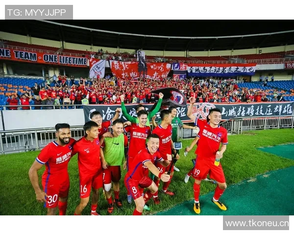 中超联赛精彩对决全程直播 球迷热情互动全面呈现赛事精彩瞬间